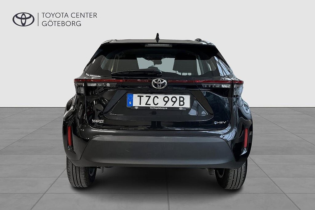 Vehicle Image 6