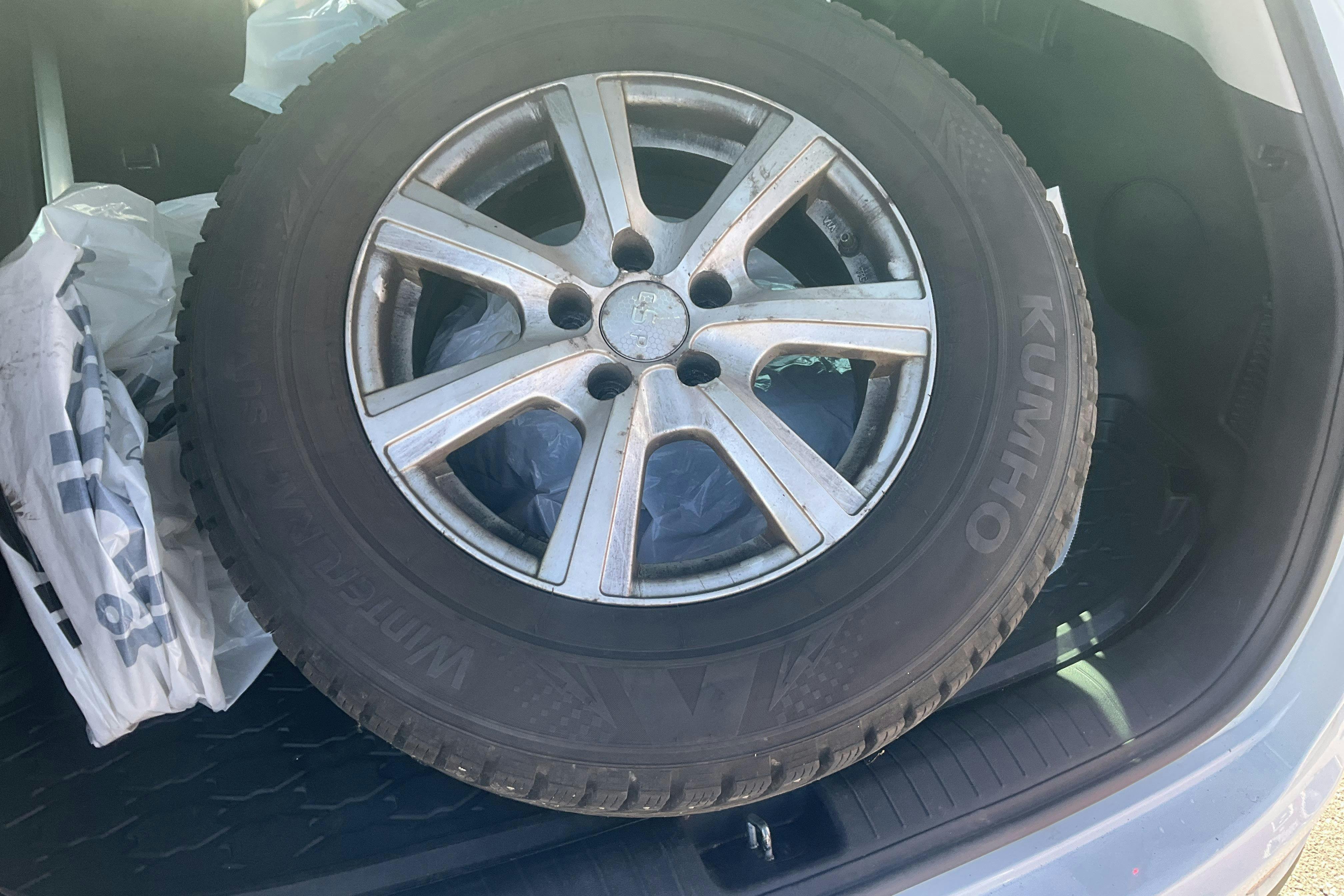 Vehicle Image 13