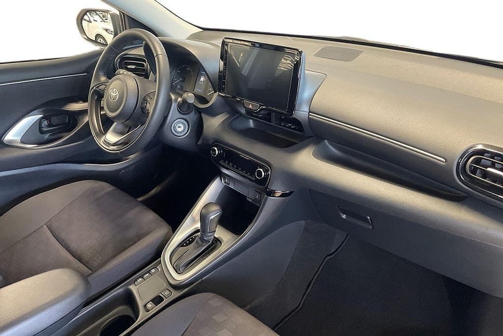 Vehicle Image 7