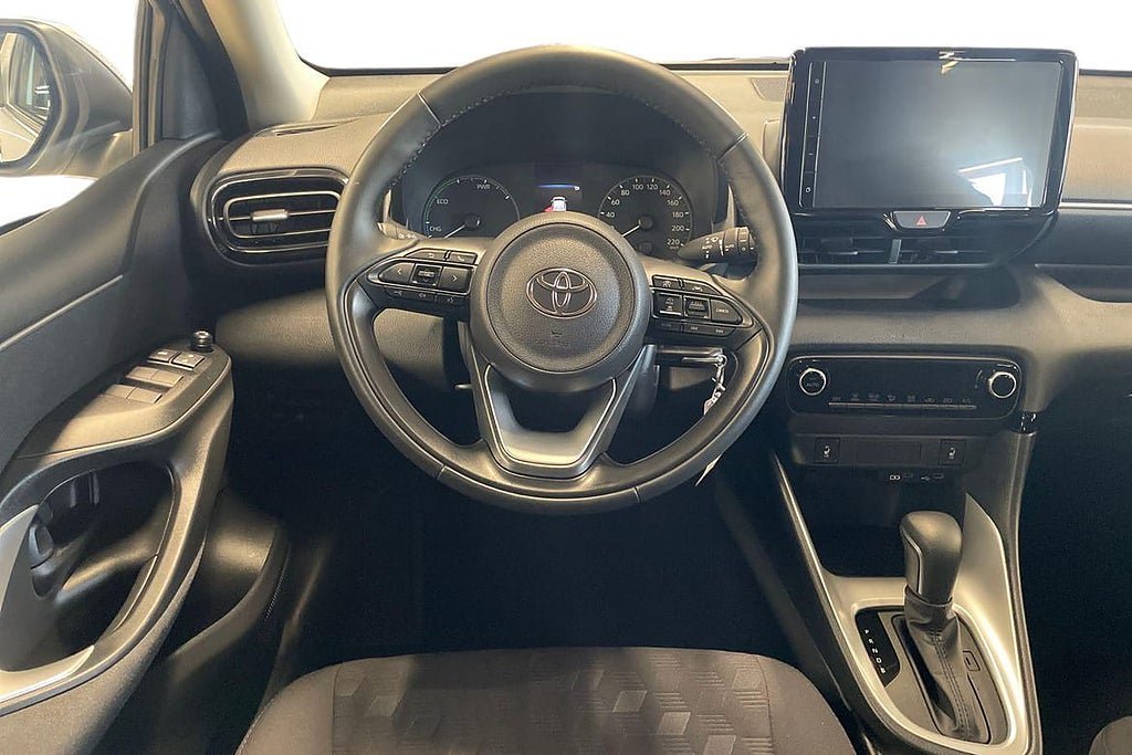 Vehicle Image 11