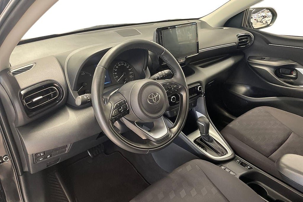 Vehicle Image 14