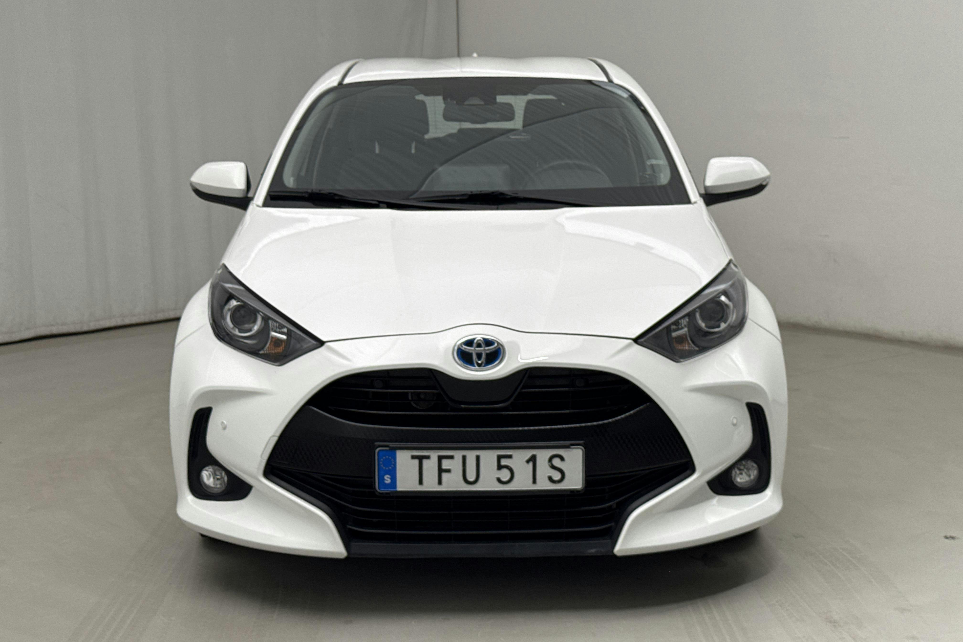 Vehicle Image 4