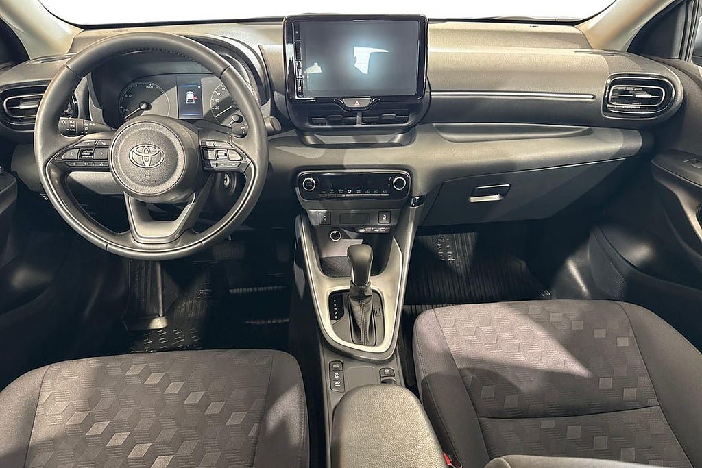 Vehicle Image 10