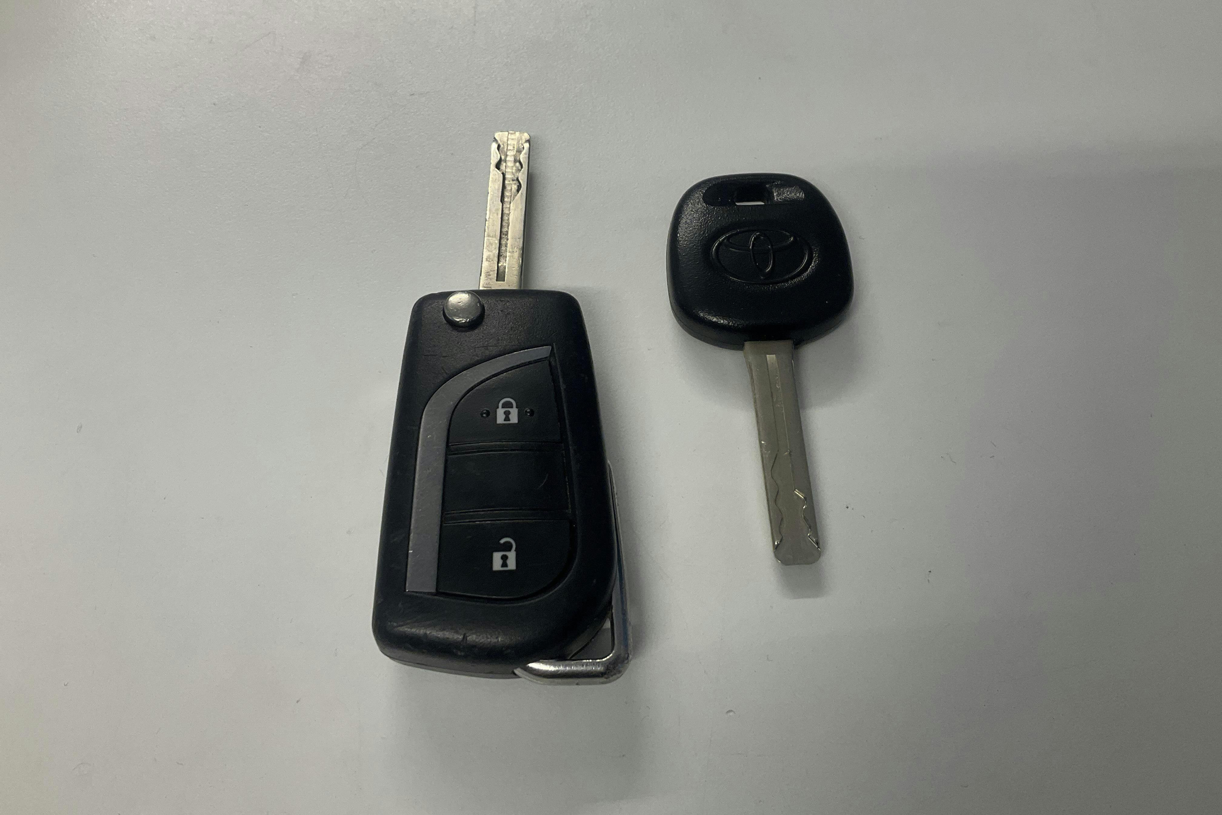 Vehicle Image 15