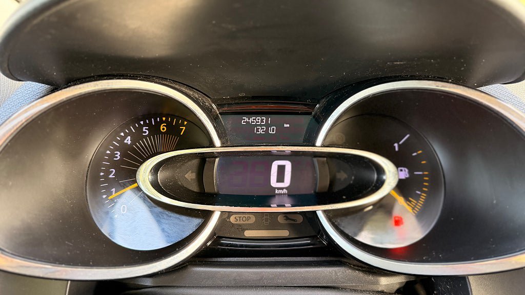 Vehicle Image 16