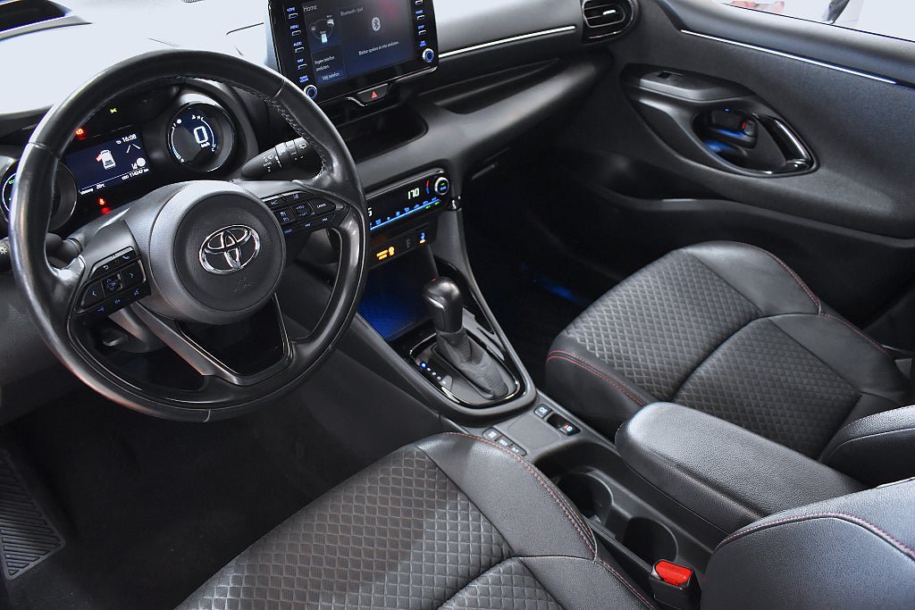 Vehicle Image 7