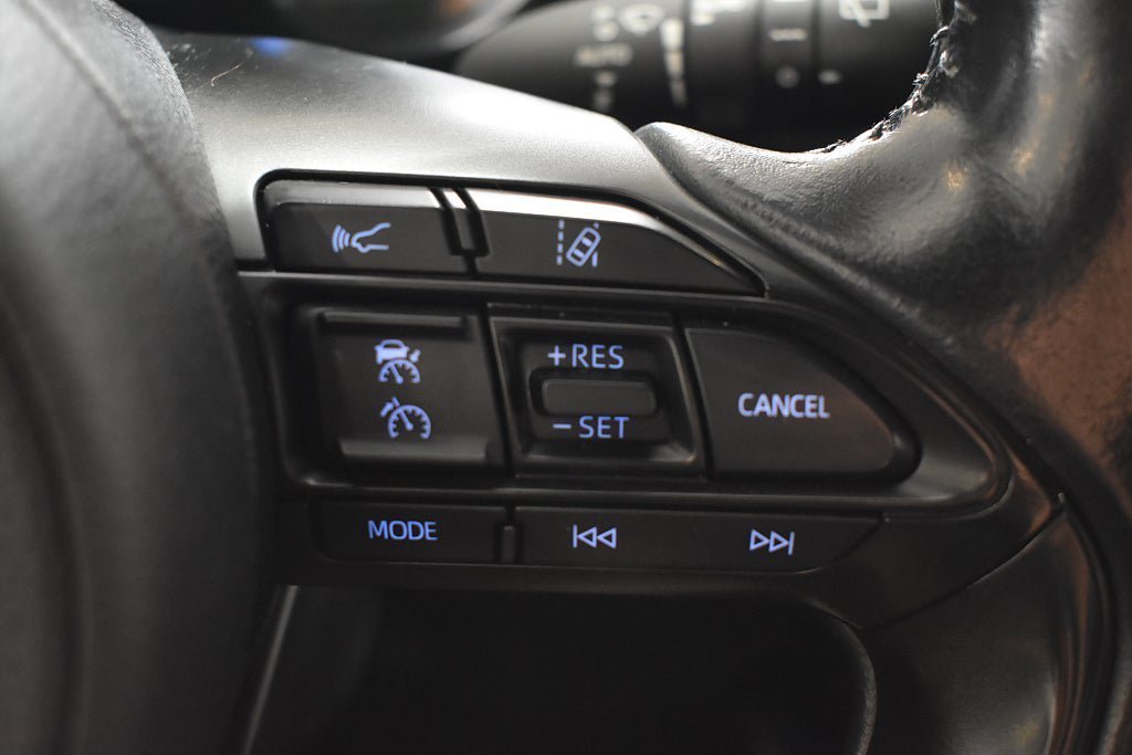 Vehicle Image 14
