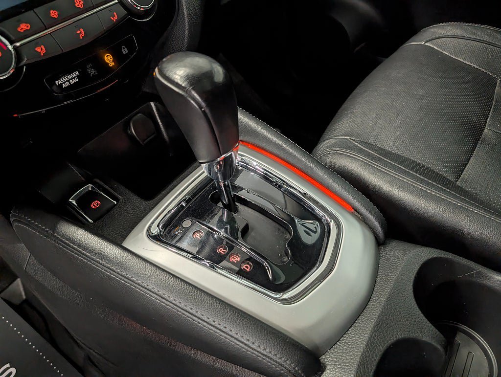 Vehicle Image 14