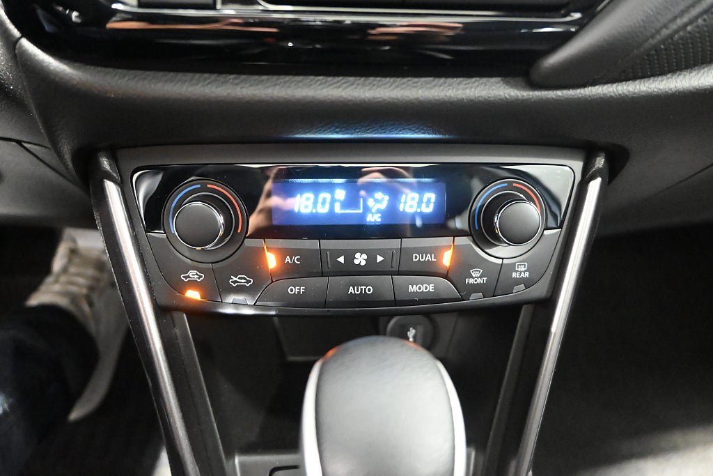 Vehicle Image 23