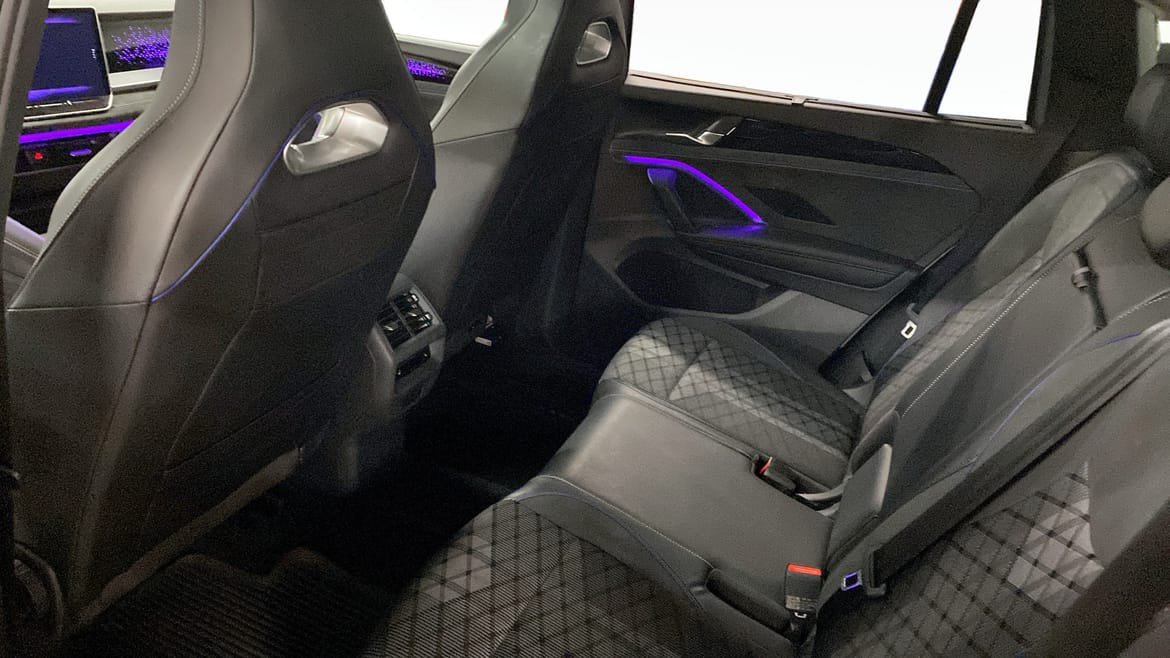 Vehicle Image 12