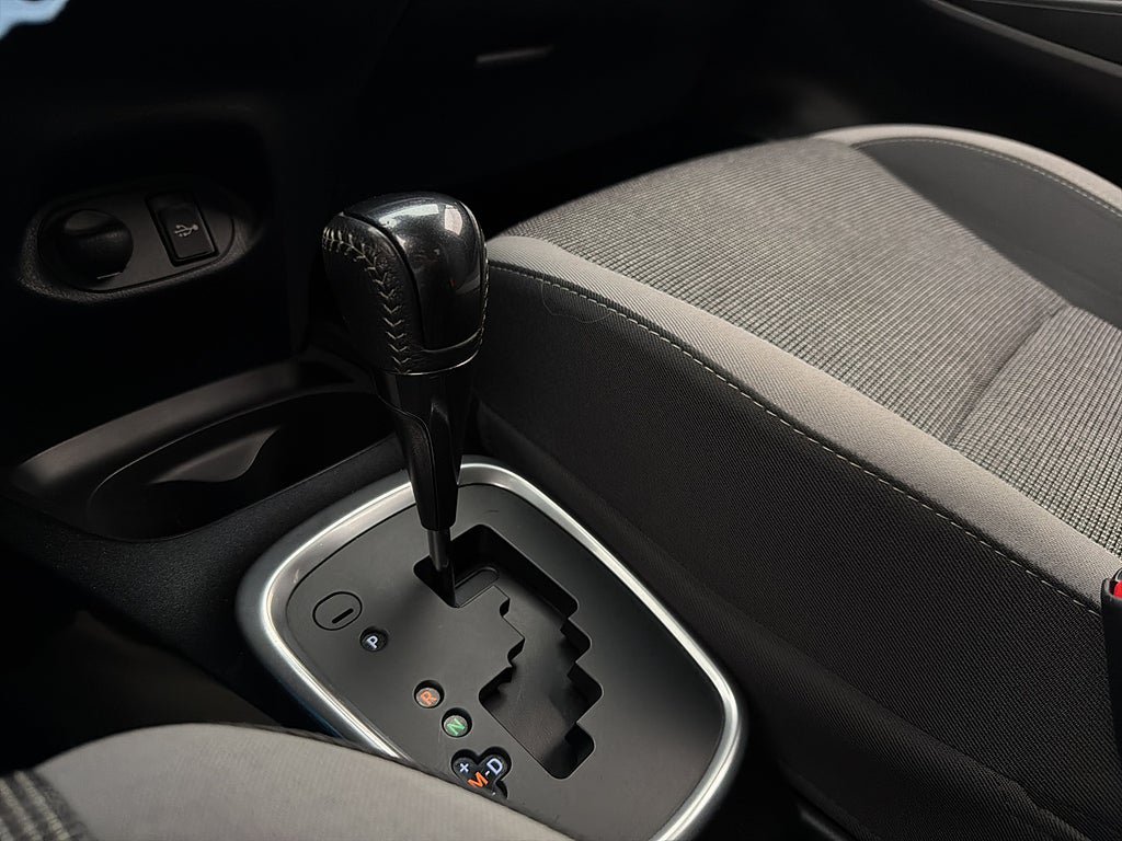 Vehicle Image 18