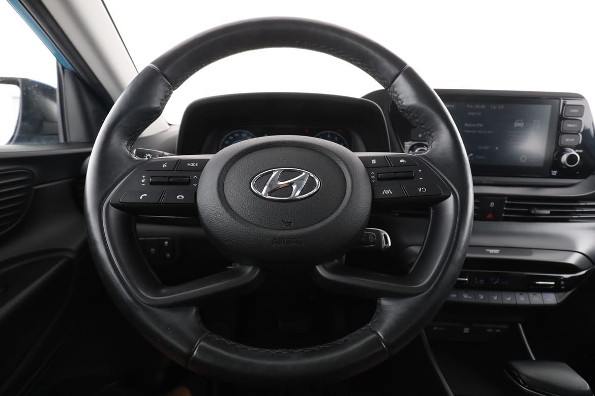 Vehicle Image 19