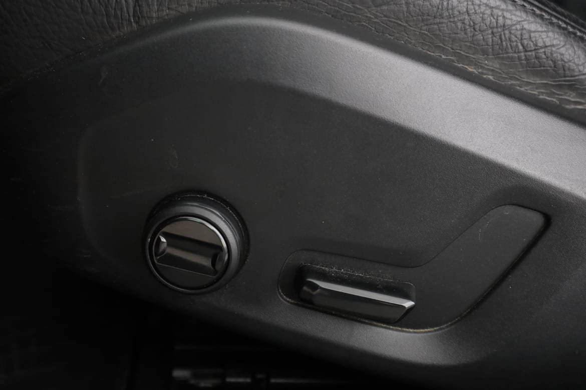 Vehicle Image 37