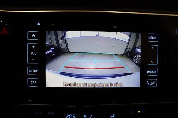 Vehicle Image 22