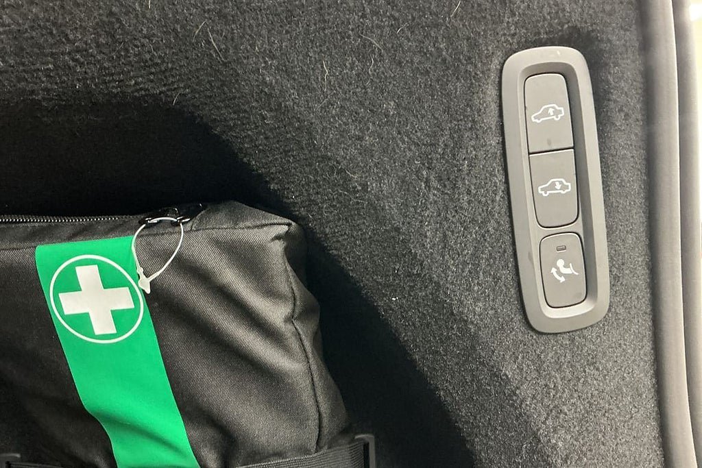 Vehicle Image 25