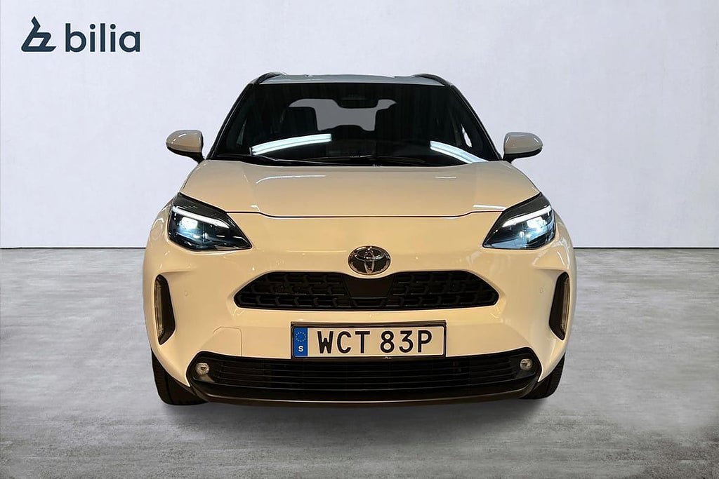 Vehicle Image 6