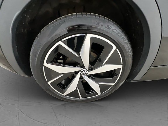 Vehicle Image 37