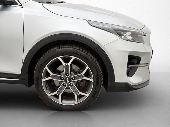 Vehicle Image 32