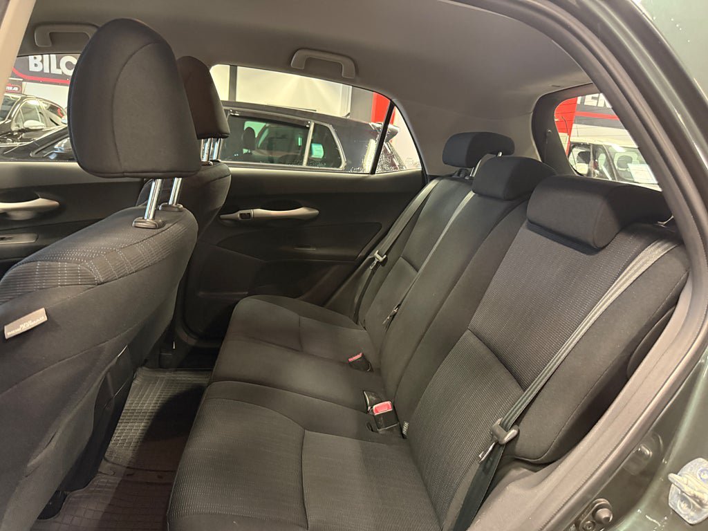 Vehicle Image 18
