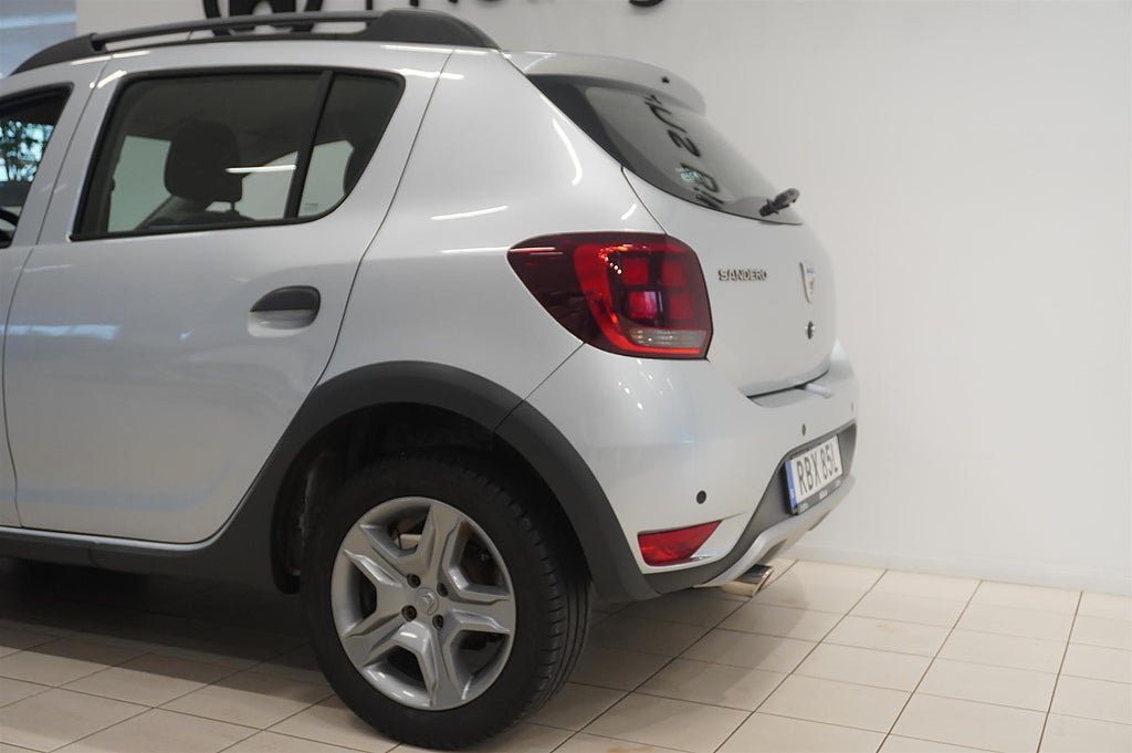 Vehicle Image 7