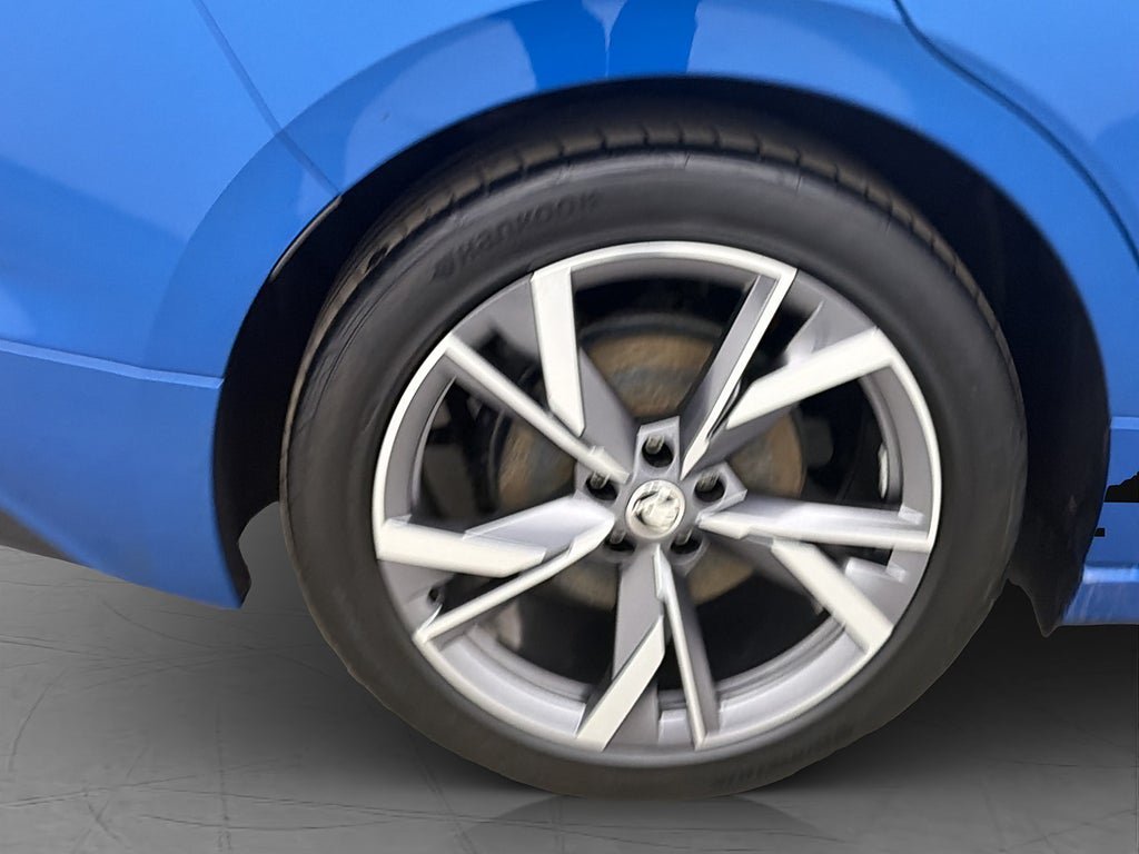 Vehicle Image 35