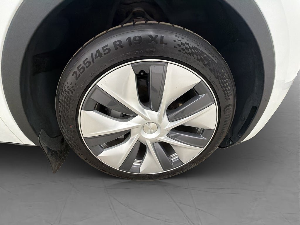 Vehicle Image 33