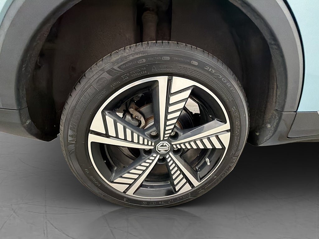 Vehicle Image 31