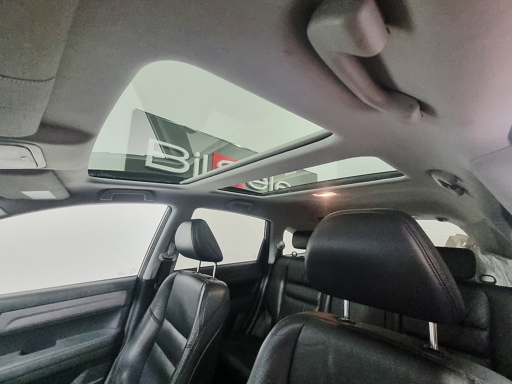Vehicle Image 23