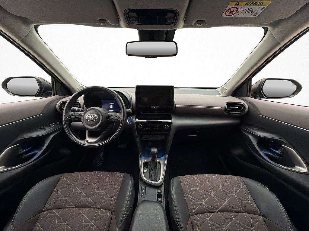 Vehicle Image 13