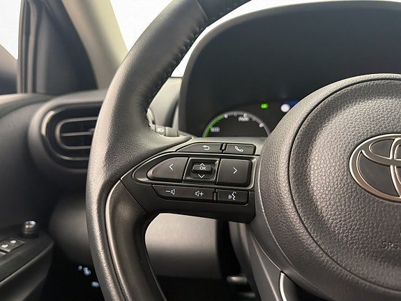 Vehicle Image 17