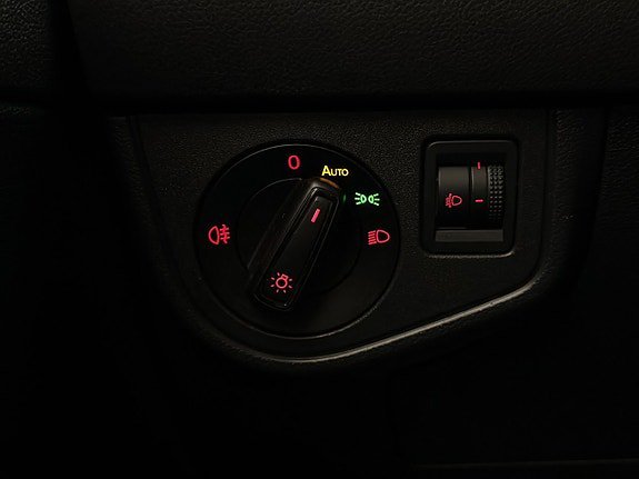 Vehicle Image 29