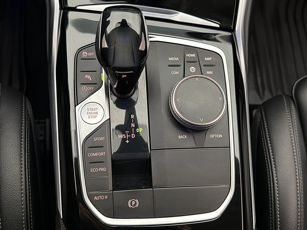 Vehicle Image 27