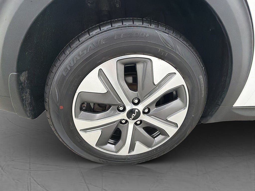 Vehicle Image 35