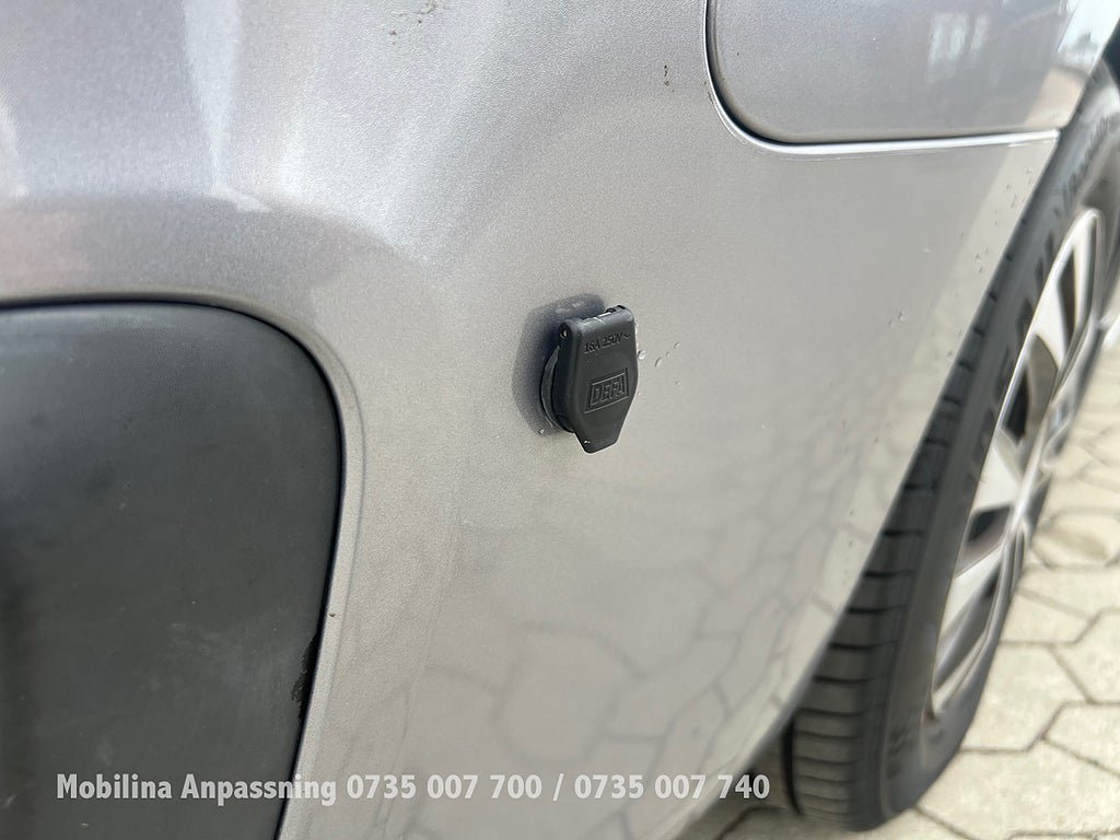 Vehicle Image 28