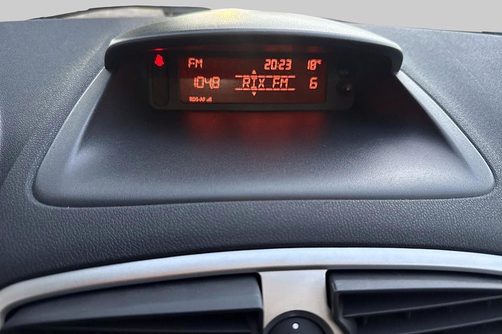 Vehicle Image 18