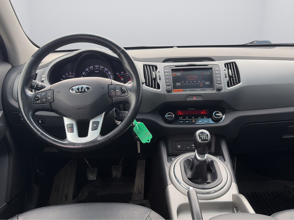 Vehicle Image 14