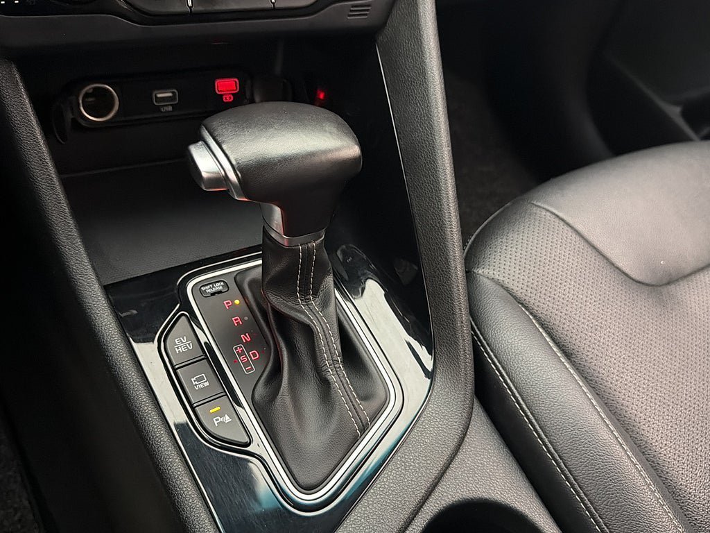 Vehicle Image 26