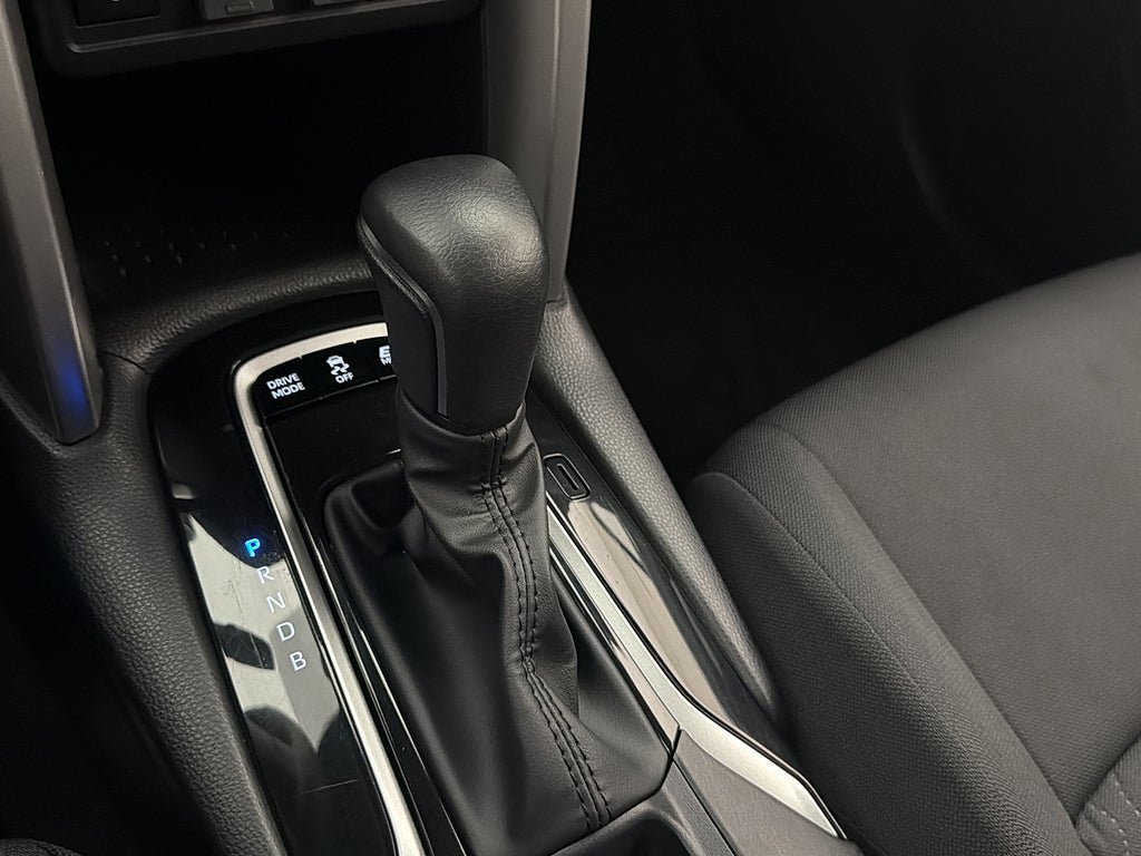 Vehicle Image 26