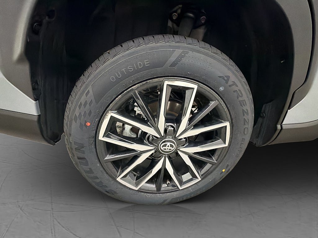 Vehicle Image 33