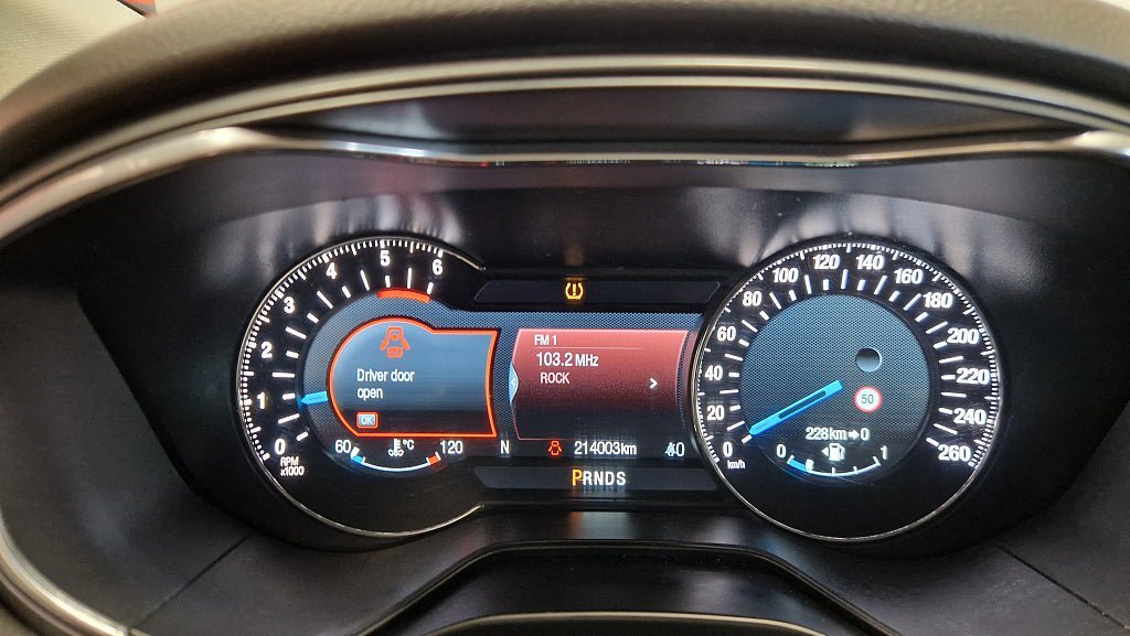 Vehicle Image 10