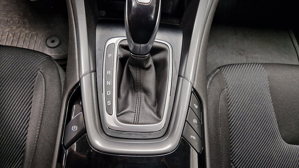 Vehicle Image 24
