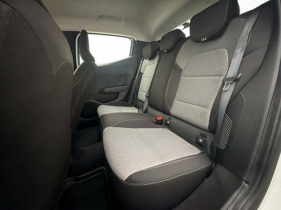 Vehicle Image 22