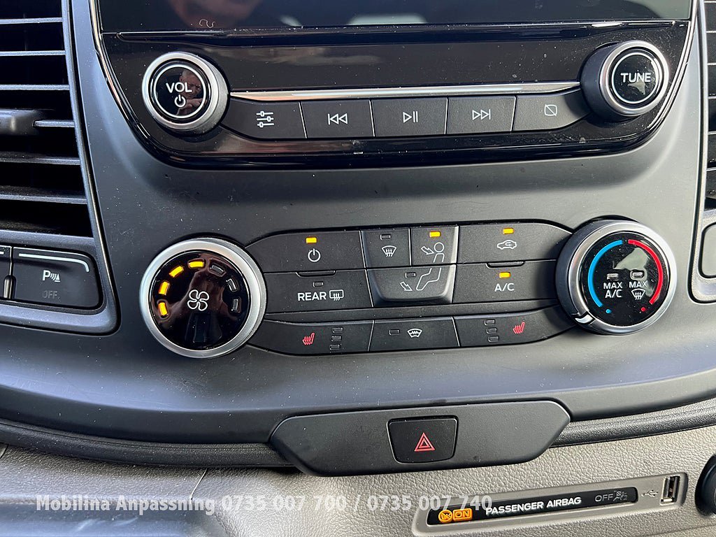Vehicle Image 23