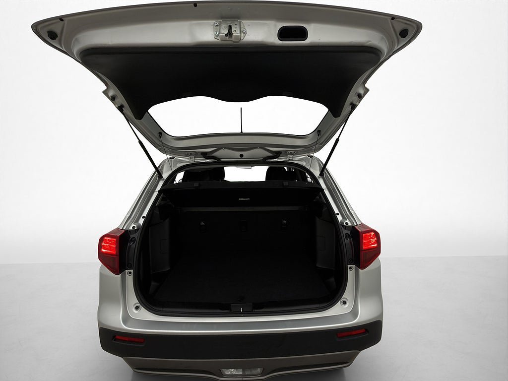 Vehicle Image 13