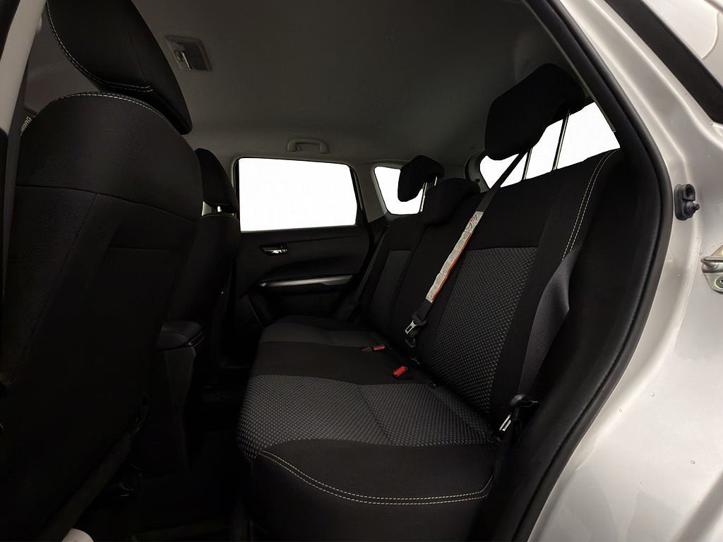 Vehicle Image 14