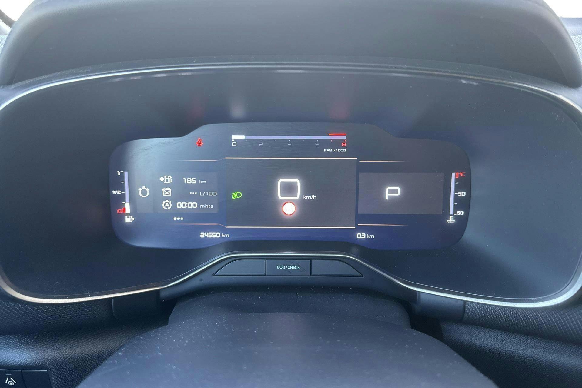 Vehicle Image 11