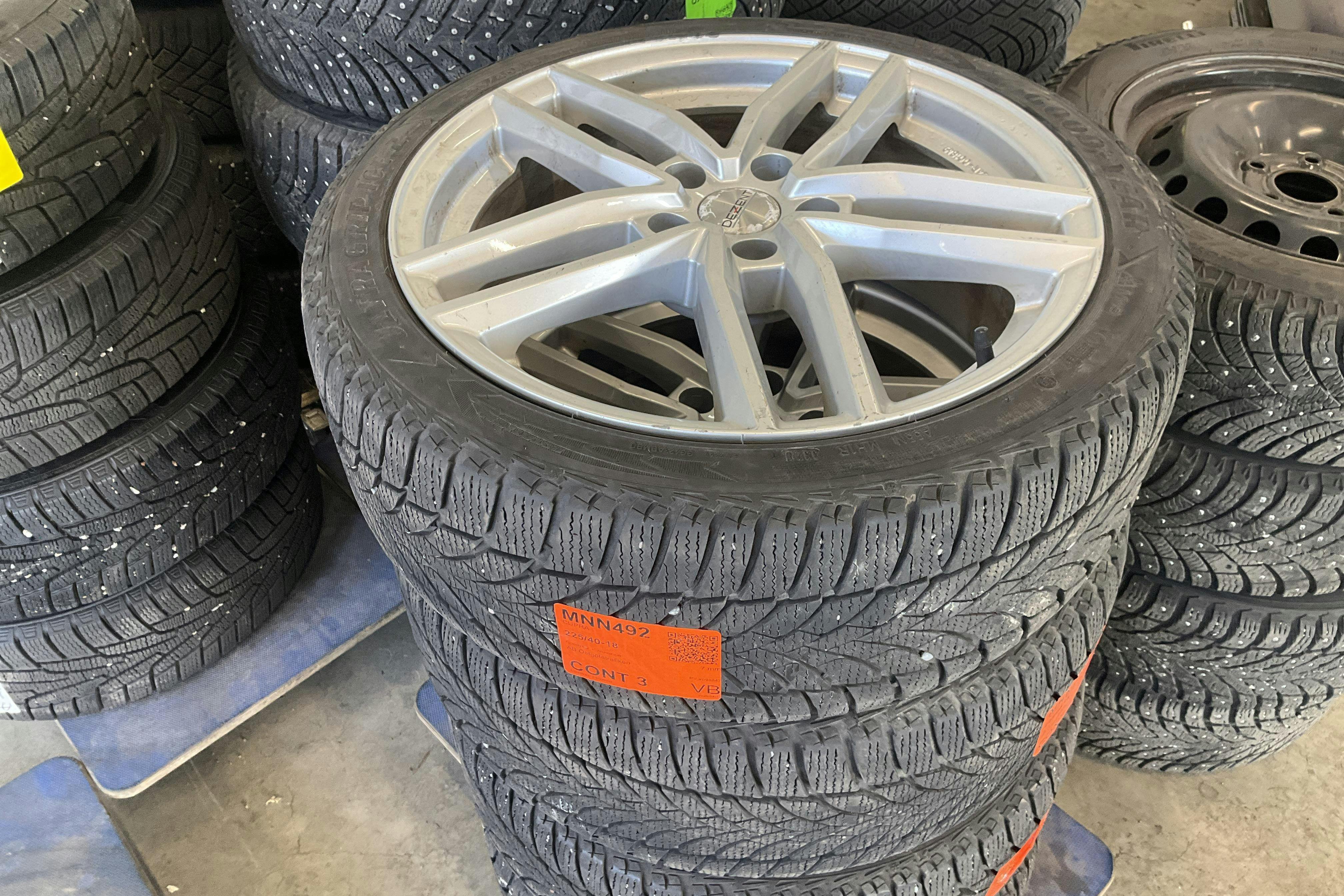 Vehicle Image 20