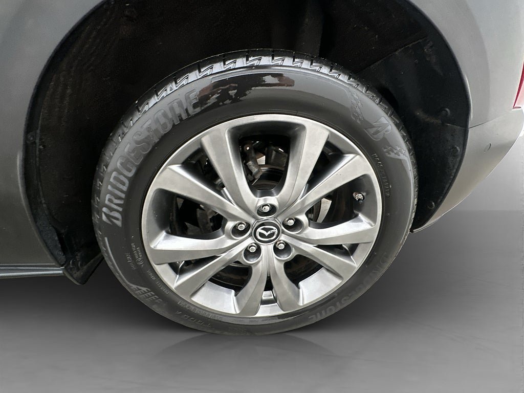 Vehicle Image 30