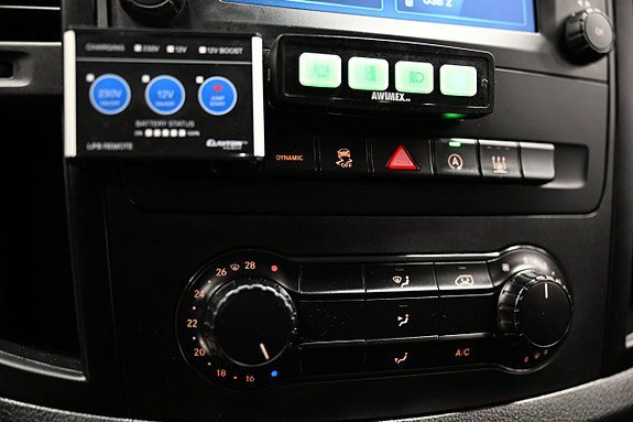 Vehicle Image 28