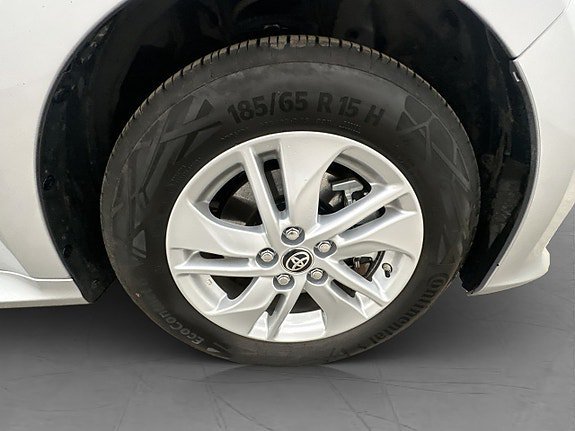 Vehicle Image 30